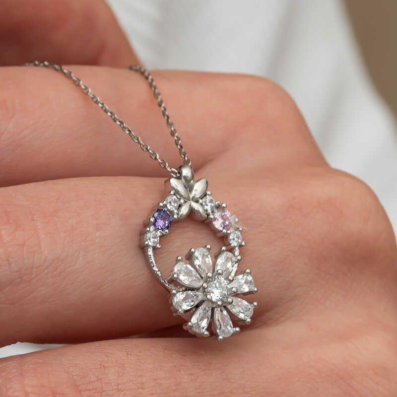 Silver White Spinning Flower Women’s Necklace