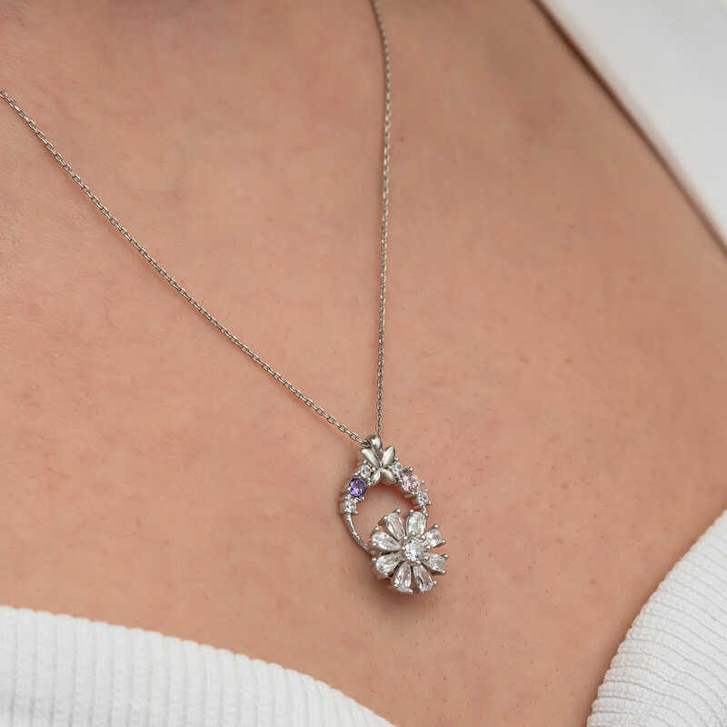 Silver White Spinning Flower Women’s Necklace