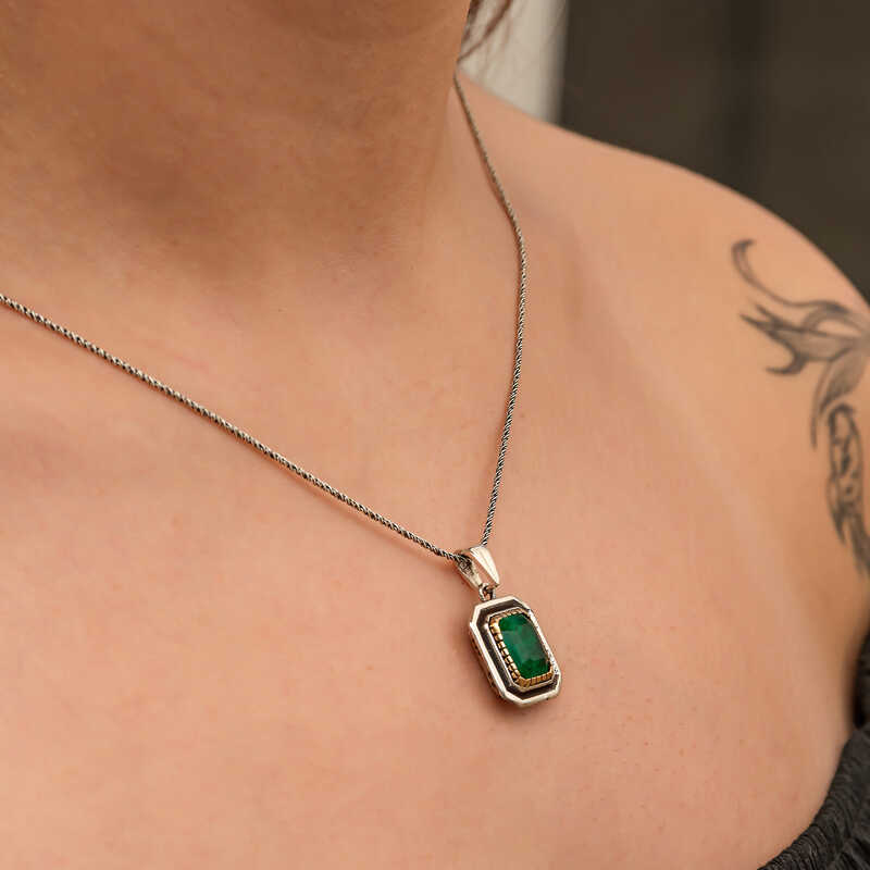 Silver Green Stone Authentic Women’s Necklace