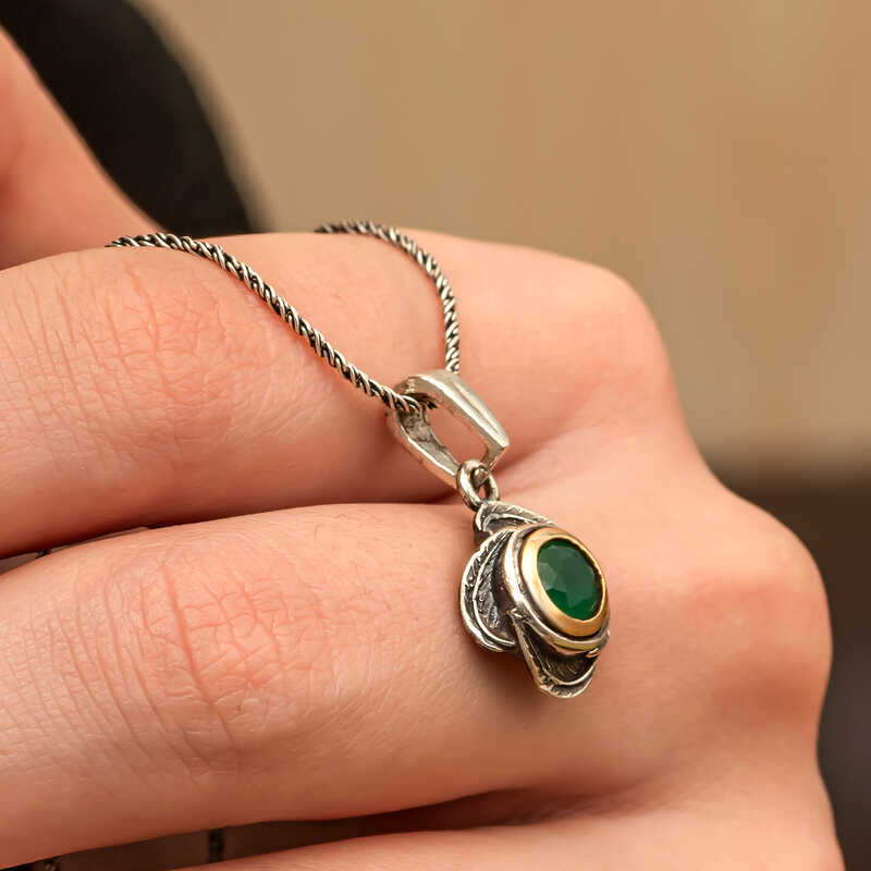 Silver Flower Patterned Authentic Women’s Necklace