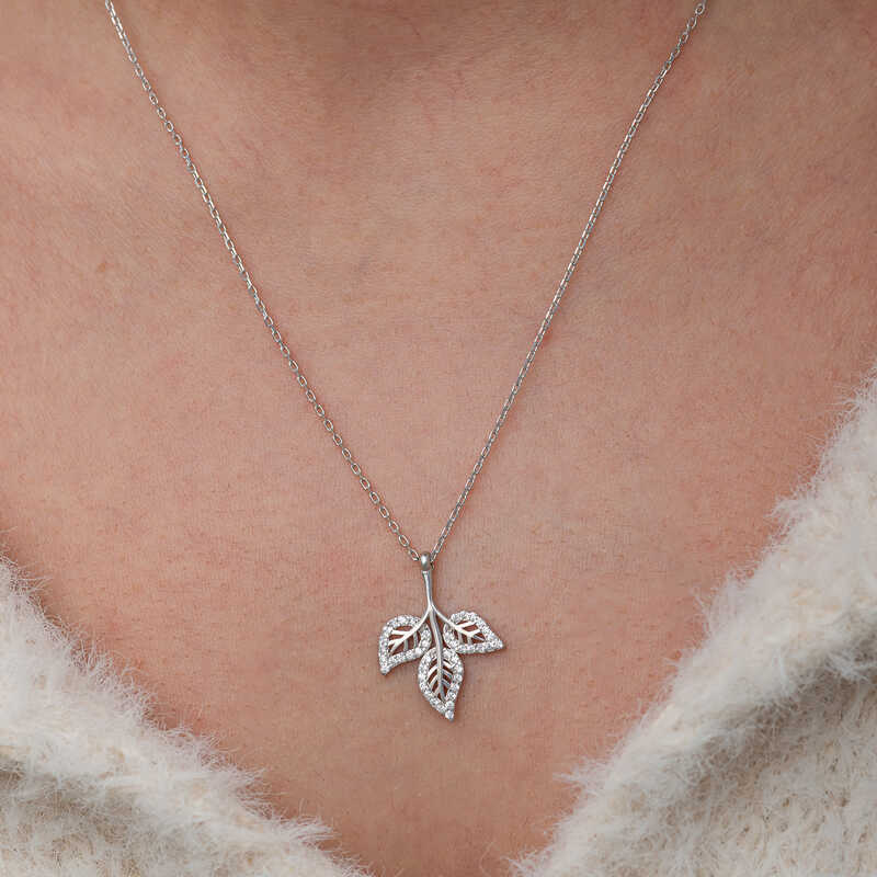 Silver Three Leaf Women’s Necklace