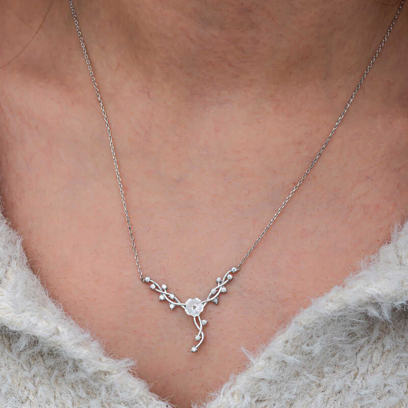Silver Magnolia Flower Ivy Women’s Necklace